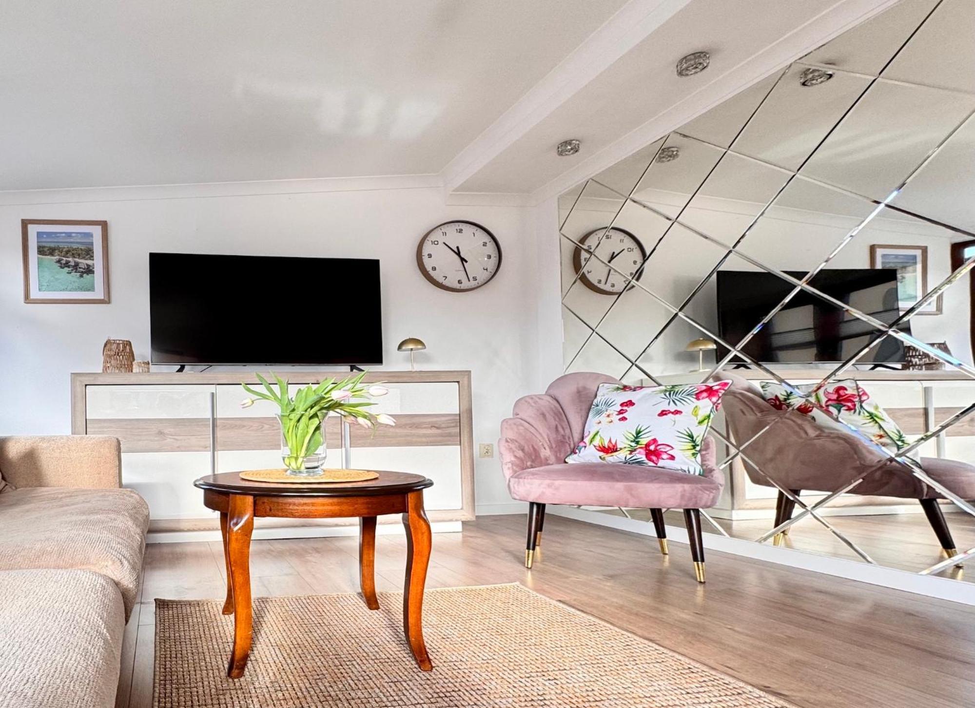Apartamenty Marea Rentals Beniowskiego Устка Экстерьер фото
